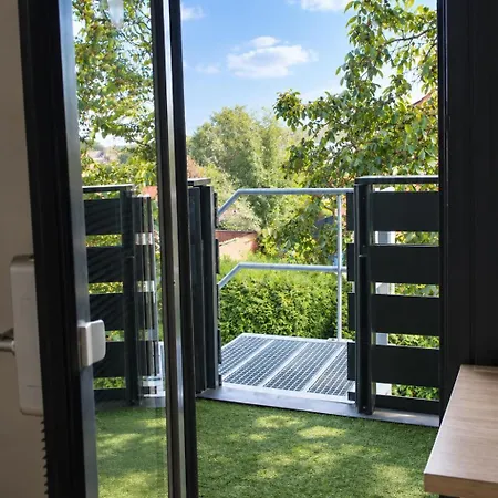 On-off Apartment *